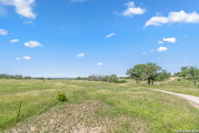 300 Peterson Farm Rd Kerrville, TX 78028