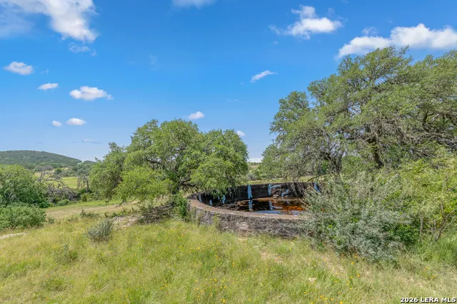 300 Peterson Farm Rd Kerrville, TX 78028