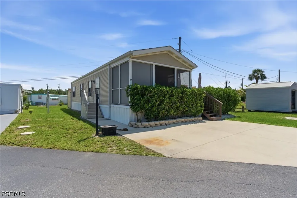 Palm Beach Boulevard #105 Fort Myers, FL 33905