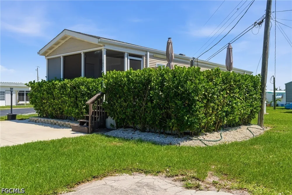 Palm Beach Boulevard #105 Fort Myers, FL 33905