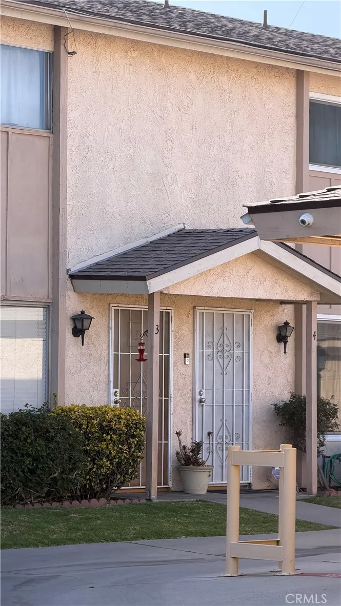 15927 Santa Ana Avenue #3 Bellflower, CA 90706