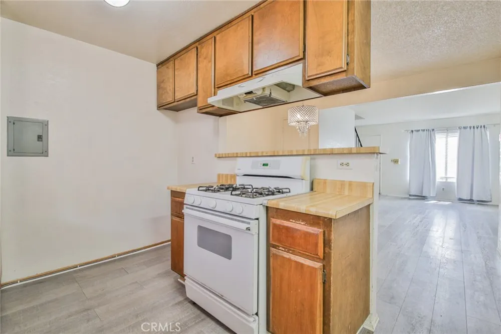15927 Santa Ana Avenue #3 Bellflower, CA 90706