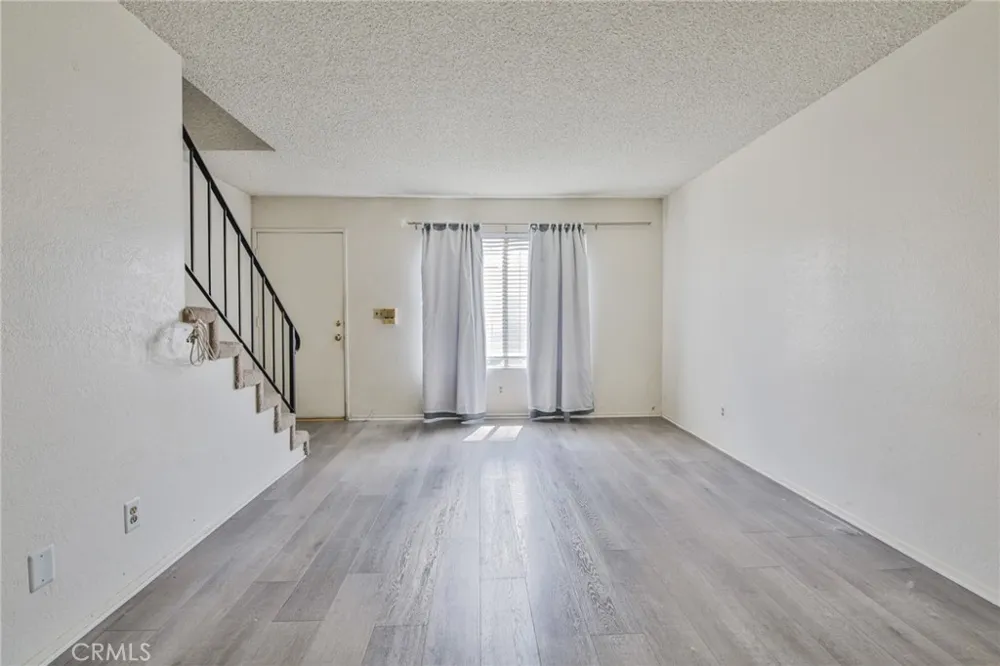 15927 Santa Ana Avenue #3 Bellflower, CA 90706