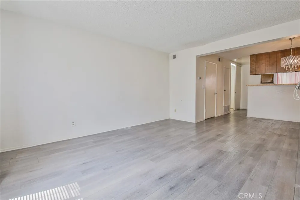 15927 Santa Ana Avenue #3 Bellflower, CA 90706