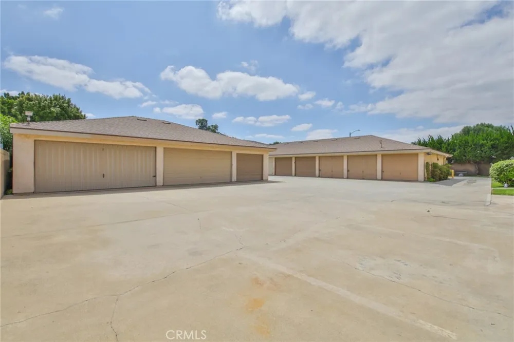 15927 Santa Ana Avenue #3 Bellflower, CA 90706