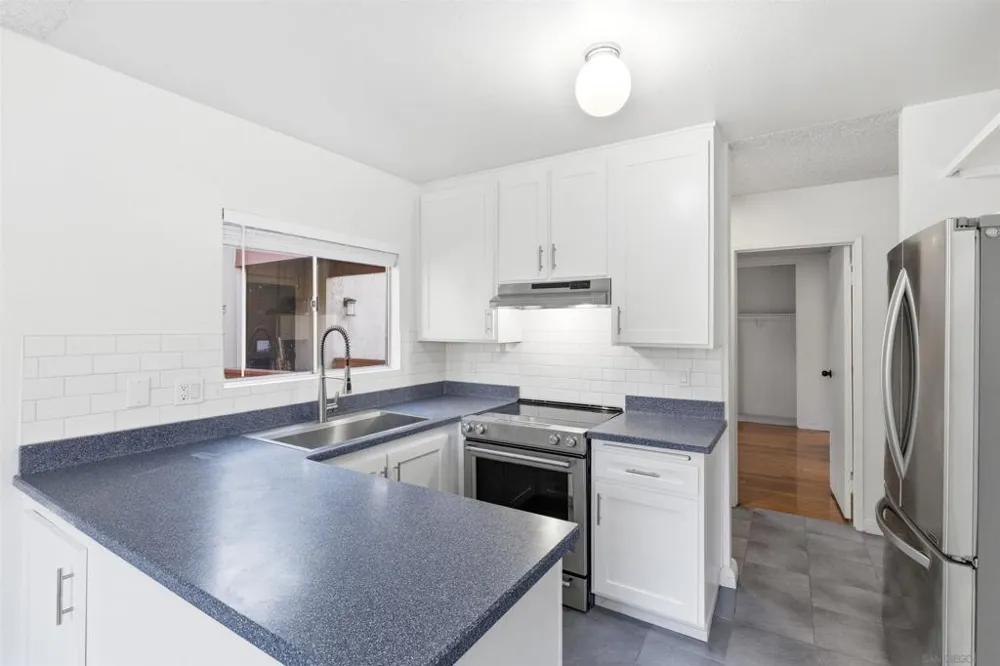 5432 Adobe Falls Rd. #12 San Diego, CA 92120