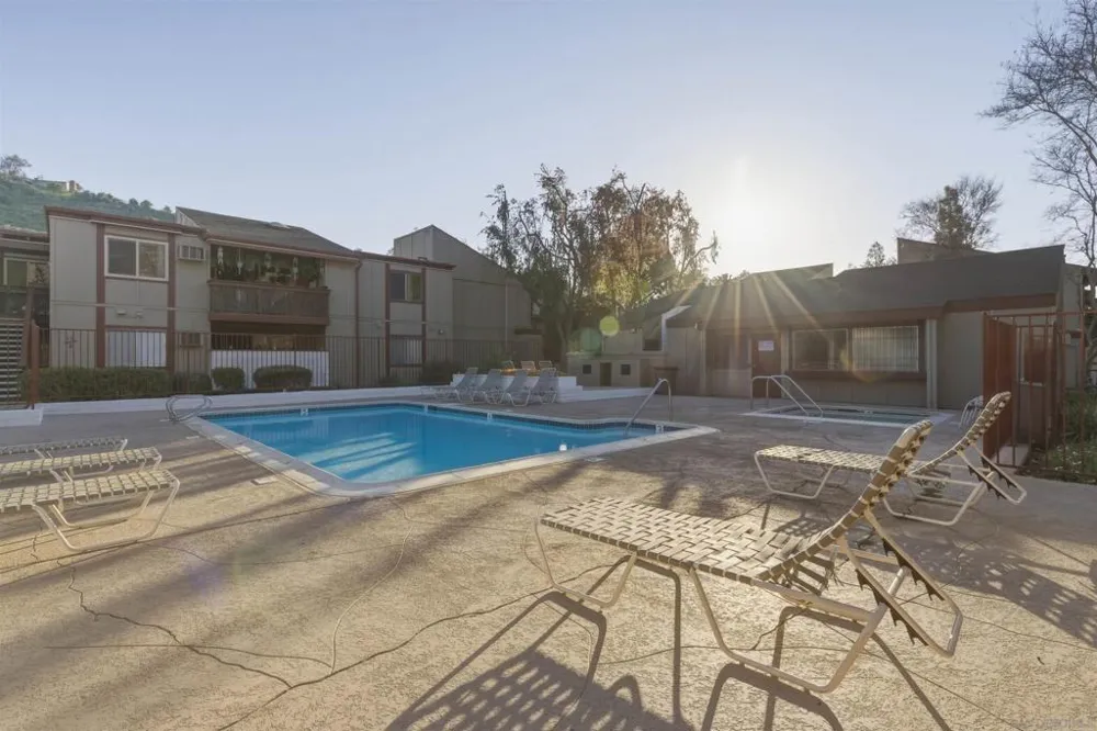 5432 Adobe Falls Rd. #12 San Diego, CA 92120