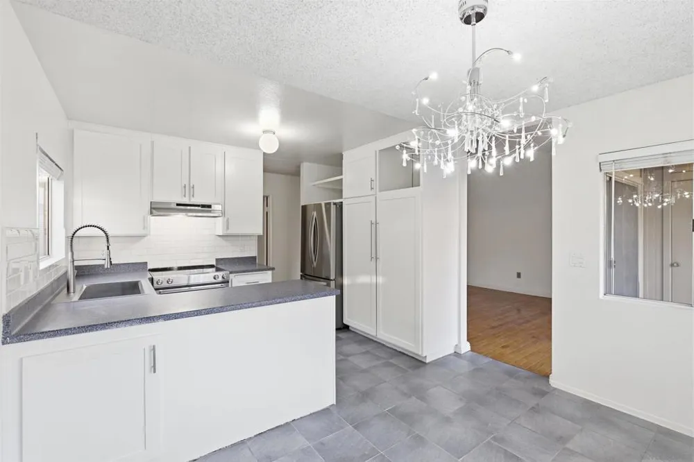 5432 Adobe Falls Rd. #12 San Diego, CA 92120