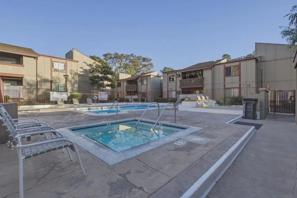 5432 Adobe Falls Rd. #12 San Diego, CA 92120