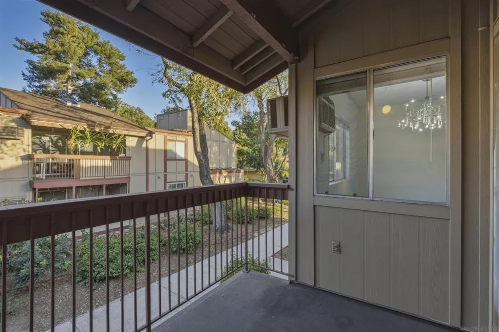 5432 Adobe Falls Rd. #12 San Diego, CA 92120