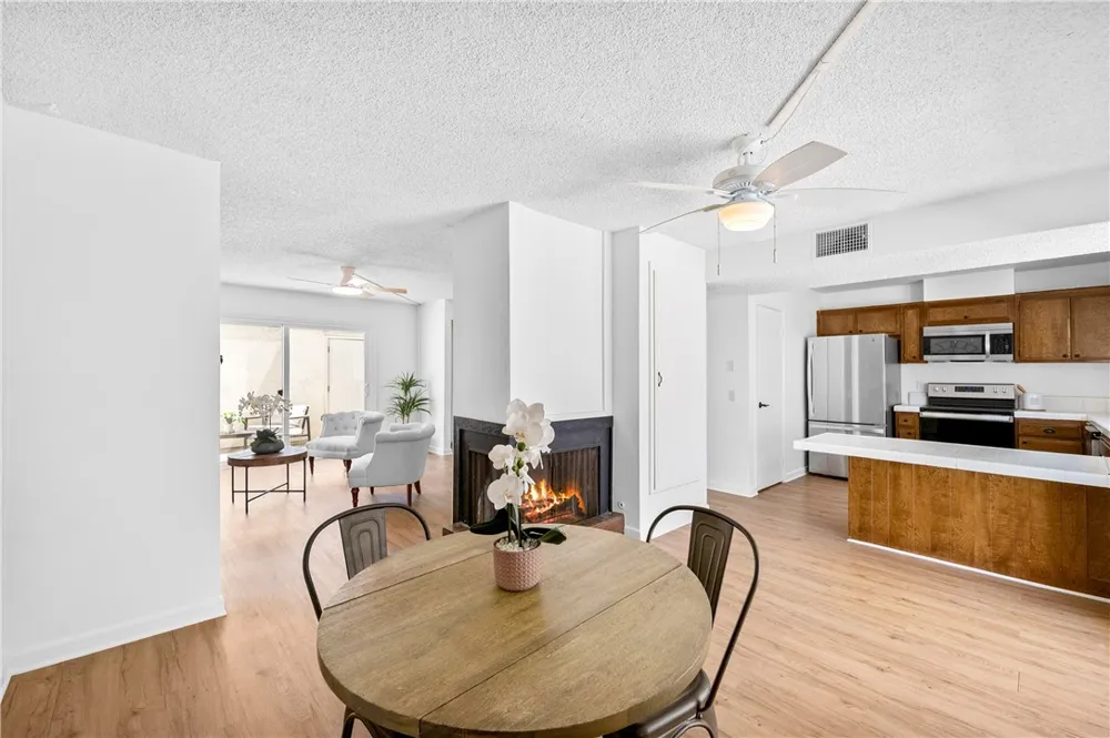 6823 Danvers Garden Grove, CA 92845