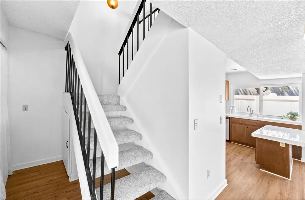 6823 Danvers Garden Grove, CA 92845