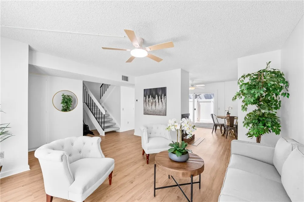 6823 Danvers Garden Grove, CA 92845