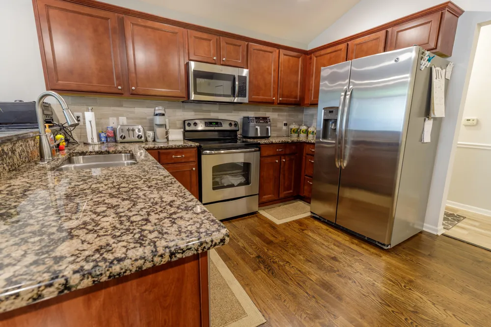 11355 Woods Drive Utica, MI 48317