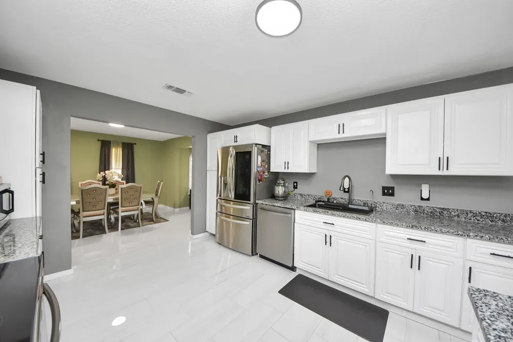 5241 County Road 819 Brazoria, TX 77422