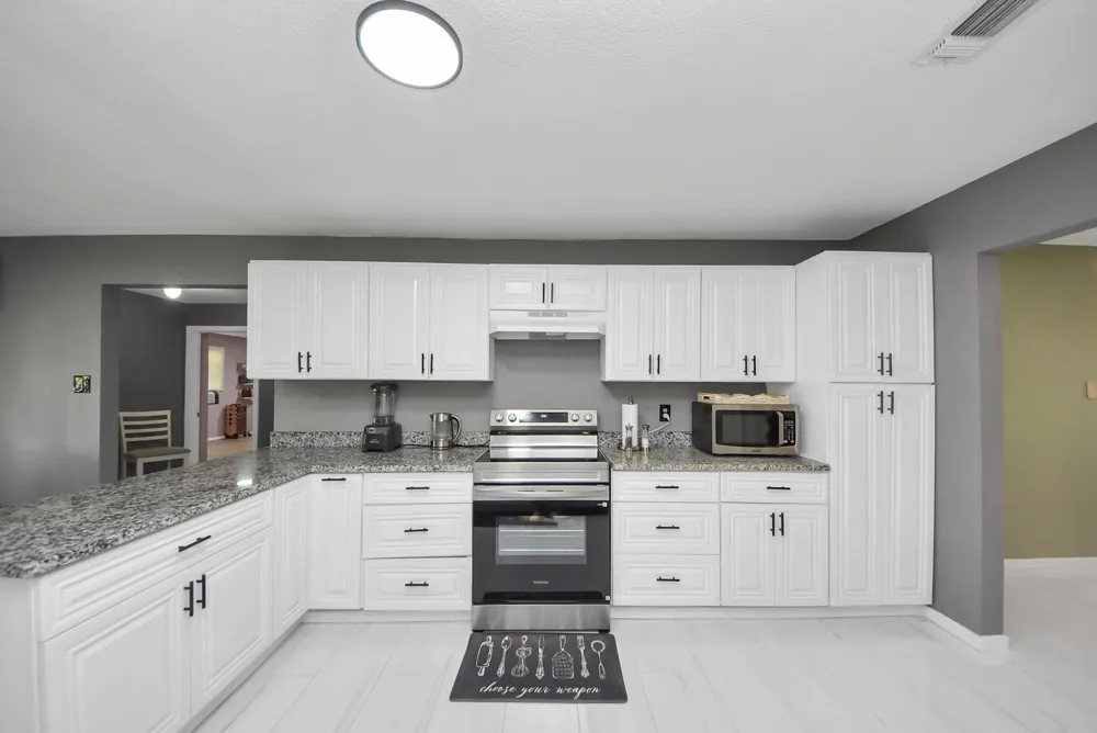 5241 County Road 819 Brazoria, TX 77422