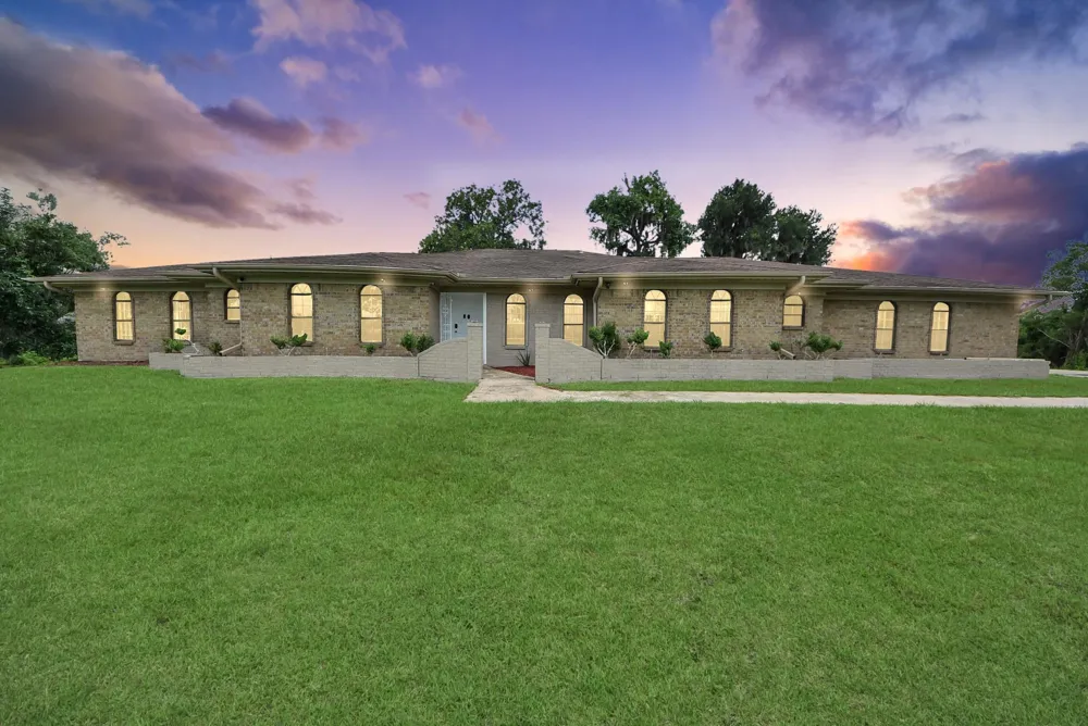 5241 County Road 819 Brazoria, TX 77422