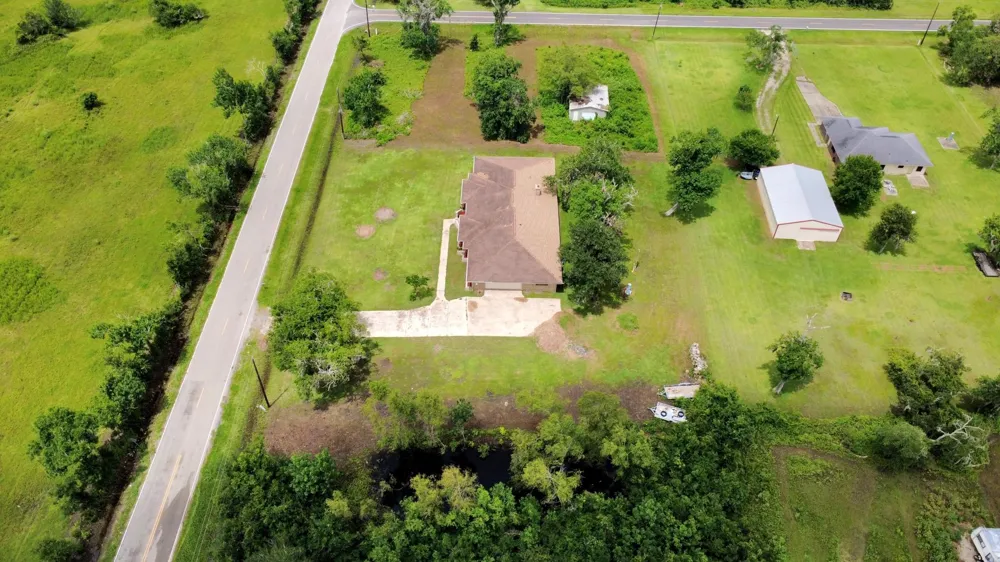 5241 County Road 819 Brazoria, TX 77422