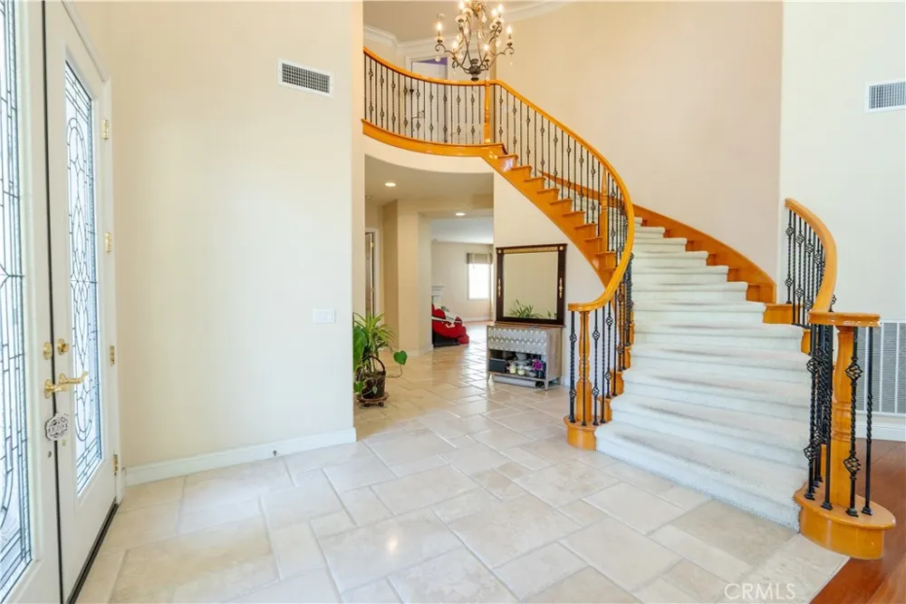 17405 S Vinwood Lane S Yorba Linda, CA 92886