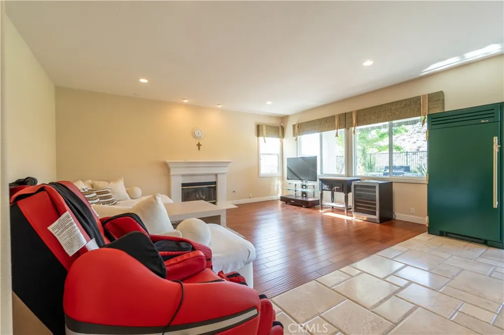17405 S Vinwood Lane S Yorba Linda, CA 92886