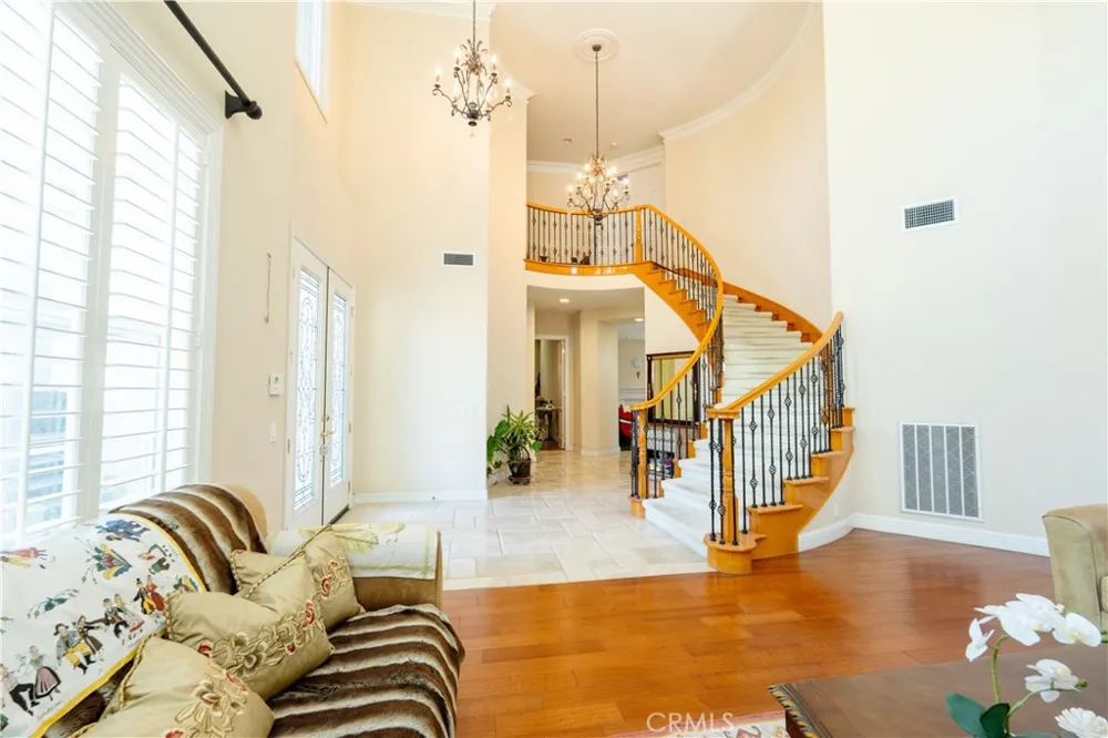17405 S Vinwood Lane S Yorba Linda, CA 92886