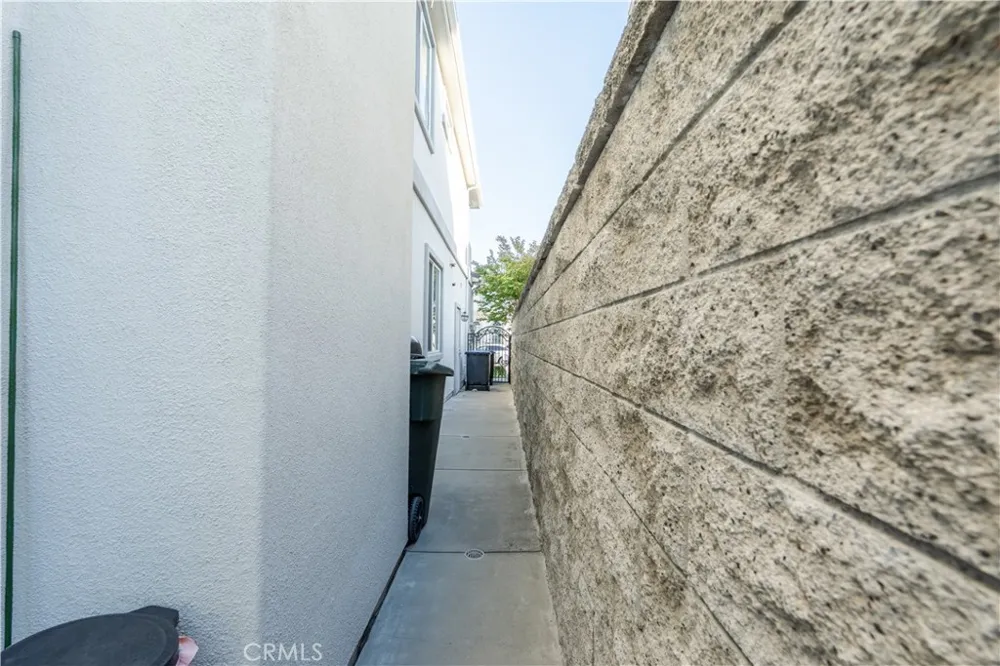 17405 S Vinwood Lane S Yorba Linda, CA 92886