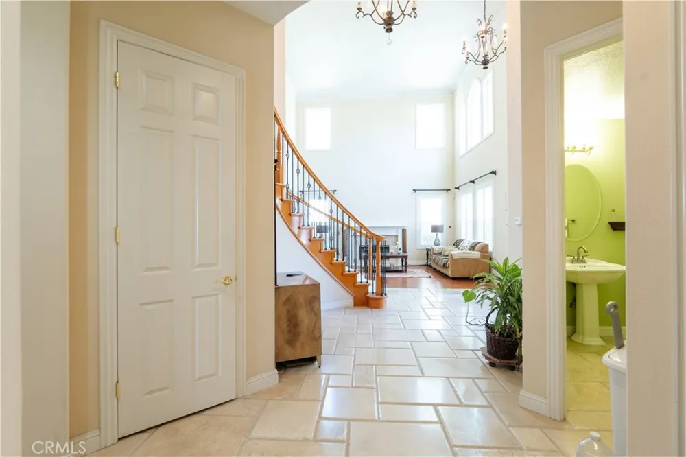 17405 S Vinwood Lane S Yorba Linda, CA 92886