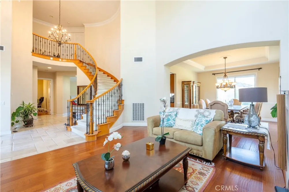 17405 S Vinwood Lane S Yorba Linda, CA 92886