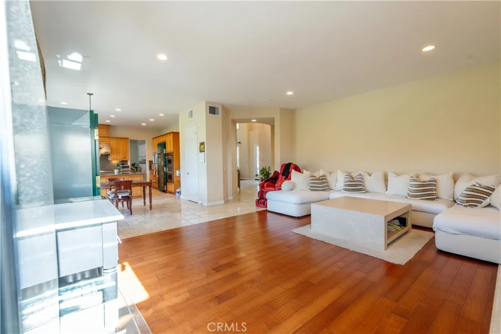 17405 S Vinwood Lane S Yorba Linda, CA 92886