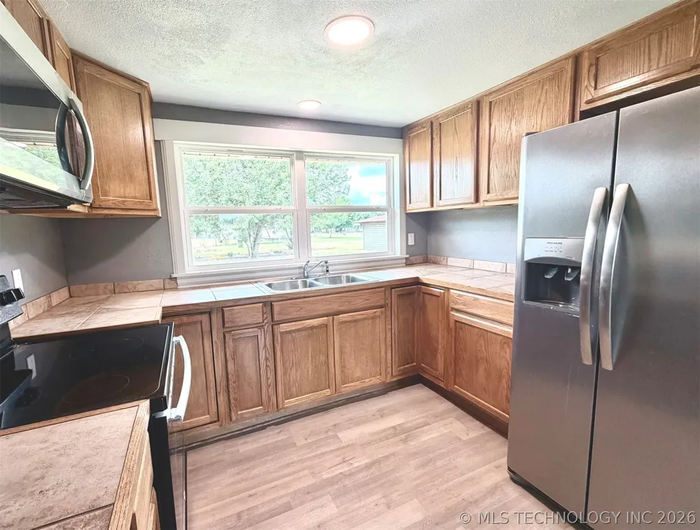 111 Amber Davis, OK 73030