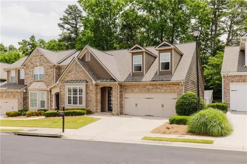 2692 Sardis Chase Court