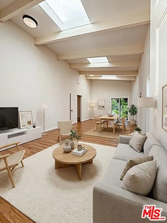 4117 Ellenita Avenue Tarzana, CA 91356