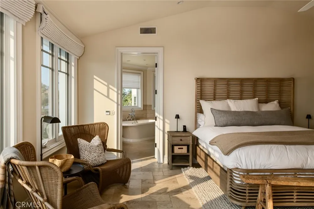 1160 Pine St Coronado, CA 92118