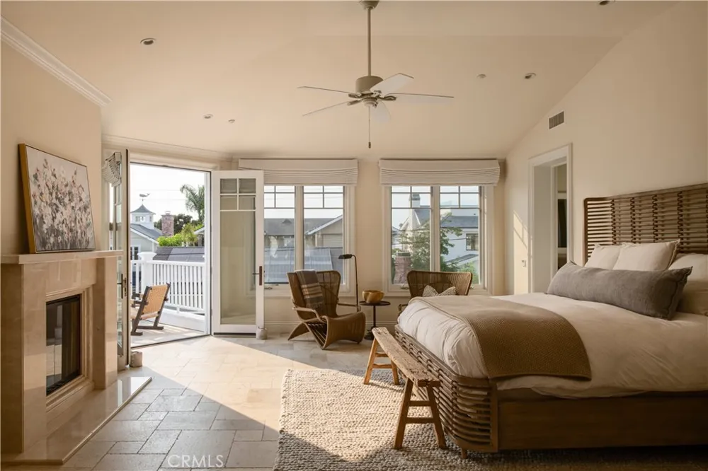 1160 Pine St Coronado, CA 92118