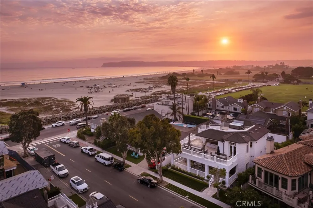 1160 Pine St Coronado, CA 92118