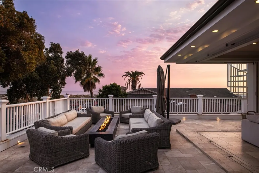 1160 Pine St Coronado, CA 92118