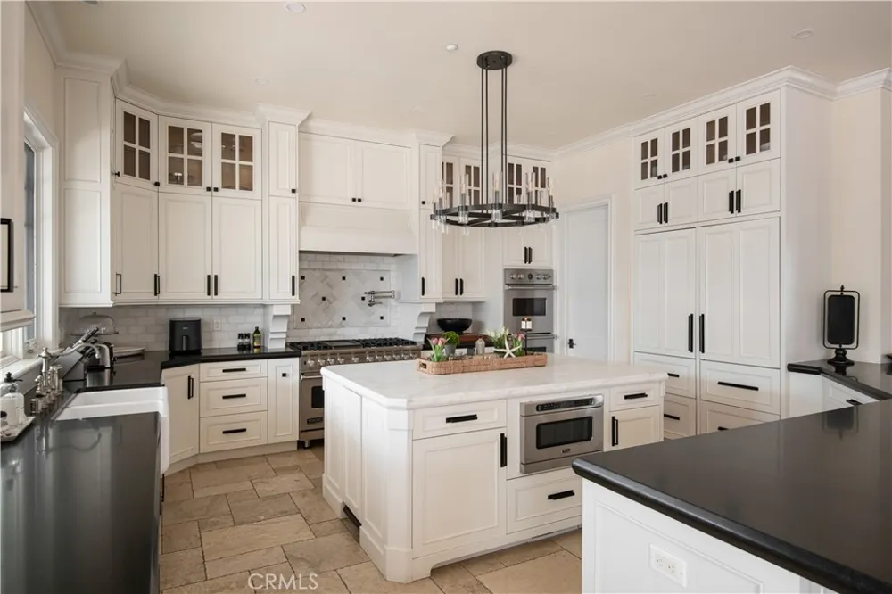 1160 Pine St Coronado, CA 92118