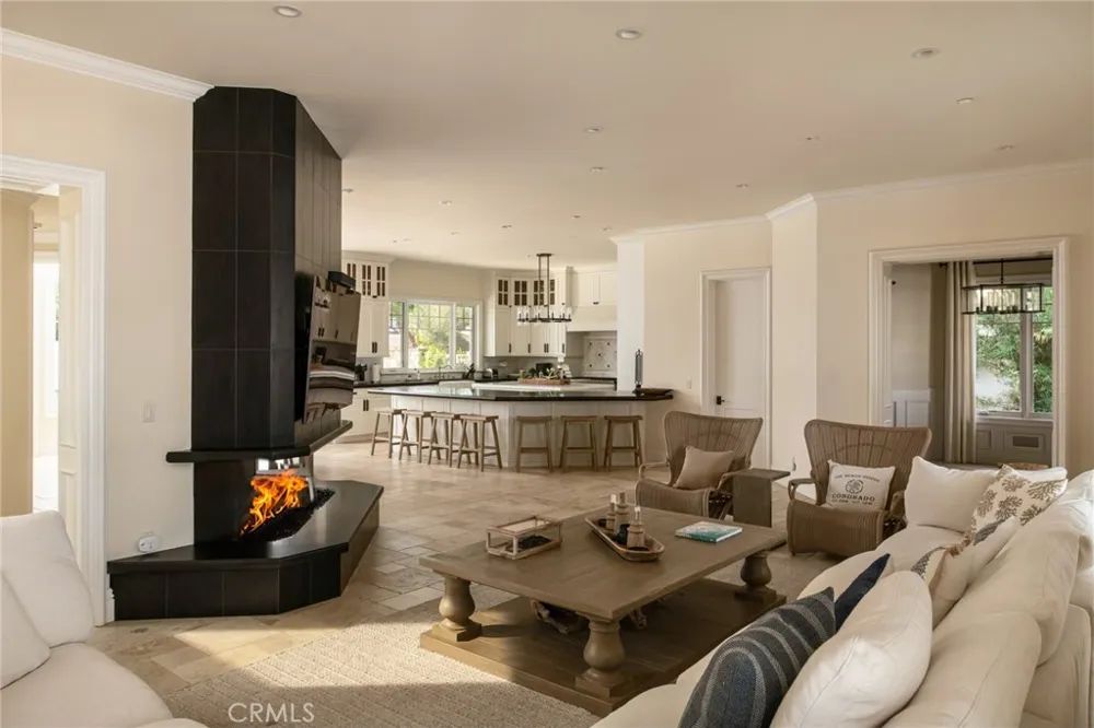 1160 Pine St Coronado, CA 92118