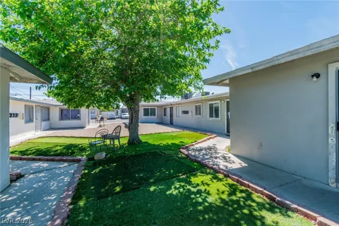 2508 E Mesquite Avenue