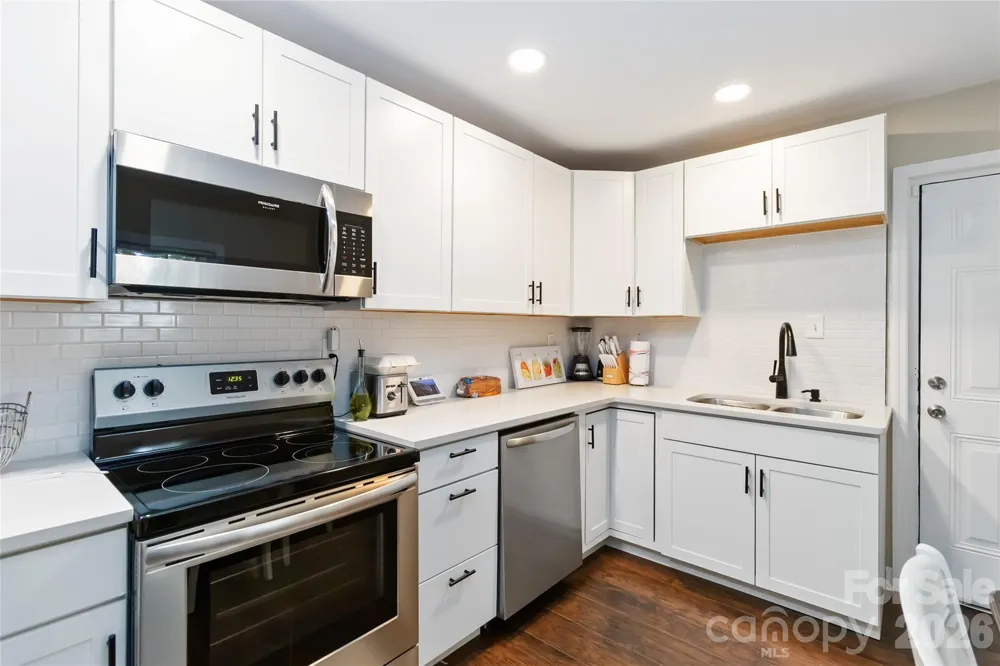 106 Robinson Avenue Mount Holly, NC 28120