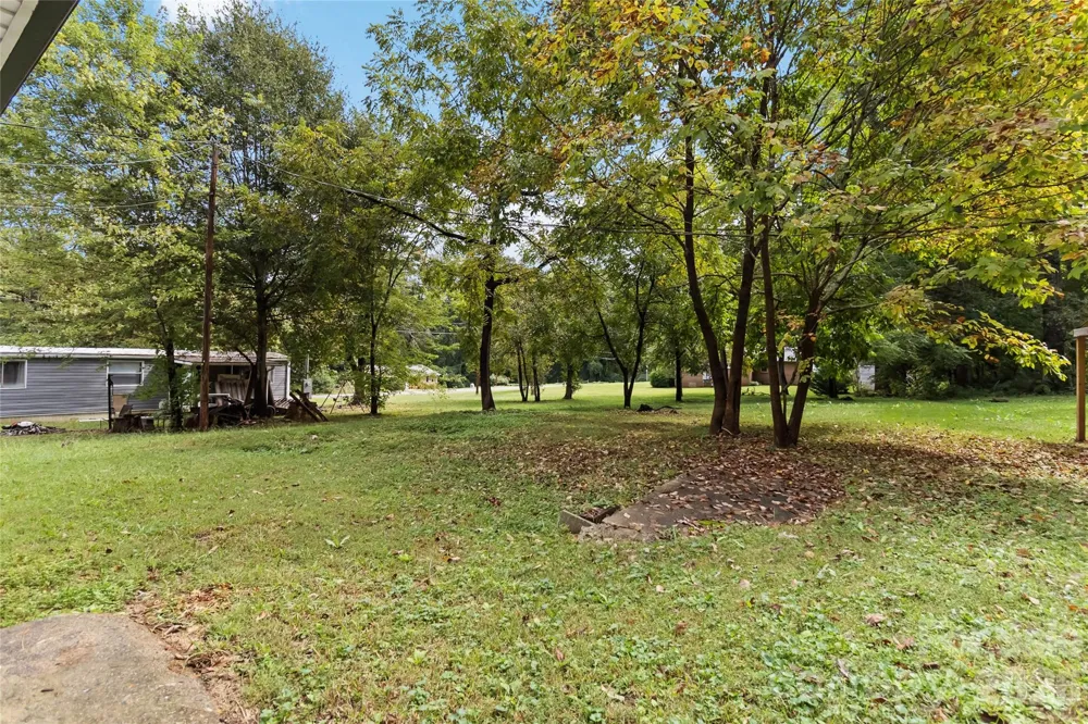 106 Robinson Avenue Mount Holly, NC 28120