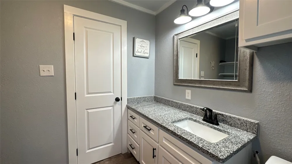 1543 Rs County Road 2570 Alba, TX 75410