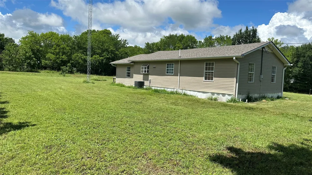 1543 Rs County Road 2570 Alba, TX 75410