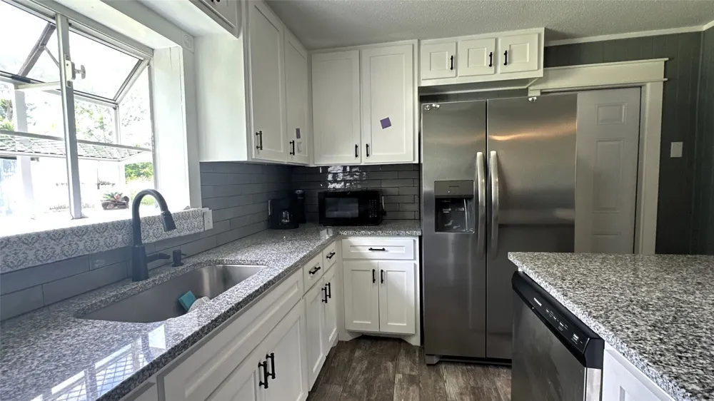 1543 Rs County Road 2570 Alba, TX 75410