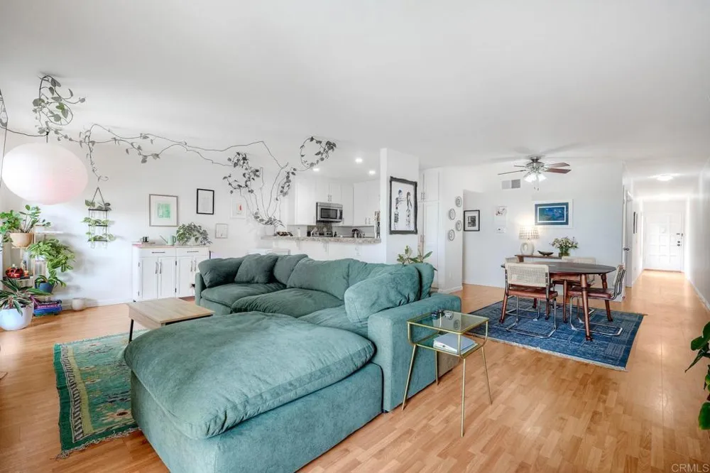 2251 Altisma Way Carlsbad, CA 92009