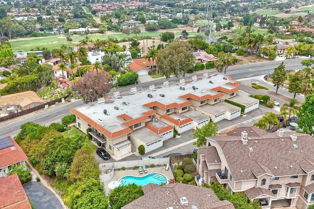 2251 Altisma Way Carlsbad, CA 92009