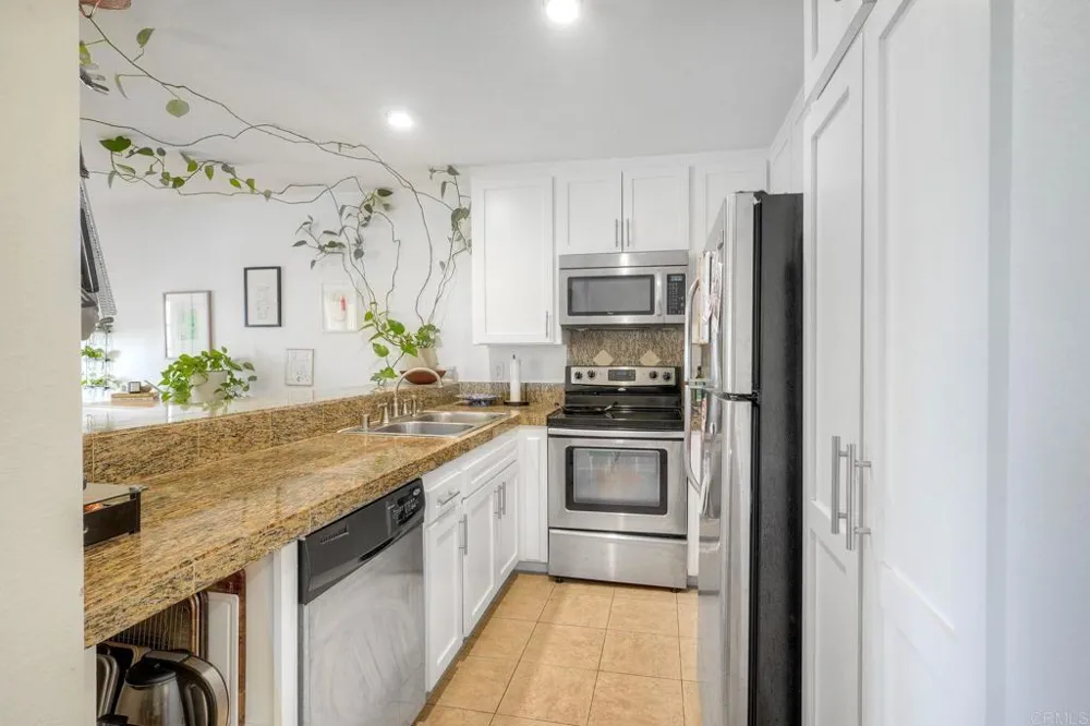 2251 Altisma Way Carlsbad, CA 92009