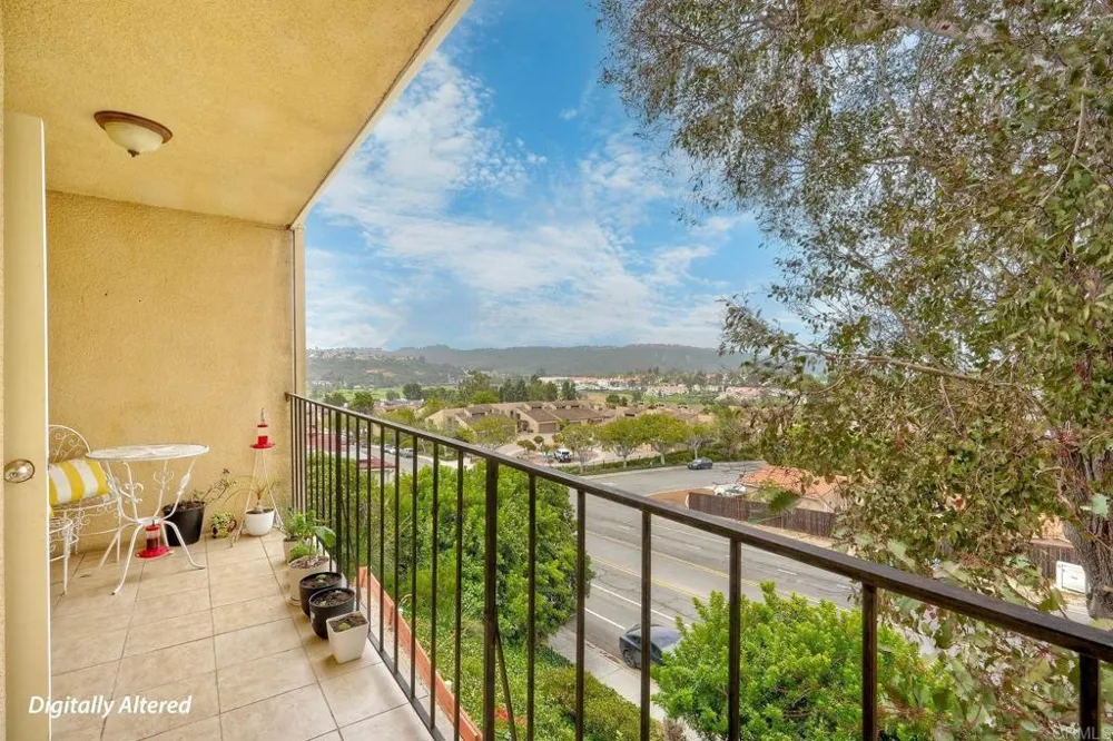 2251 Altisma Way Carlsbad, CA 92009