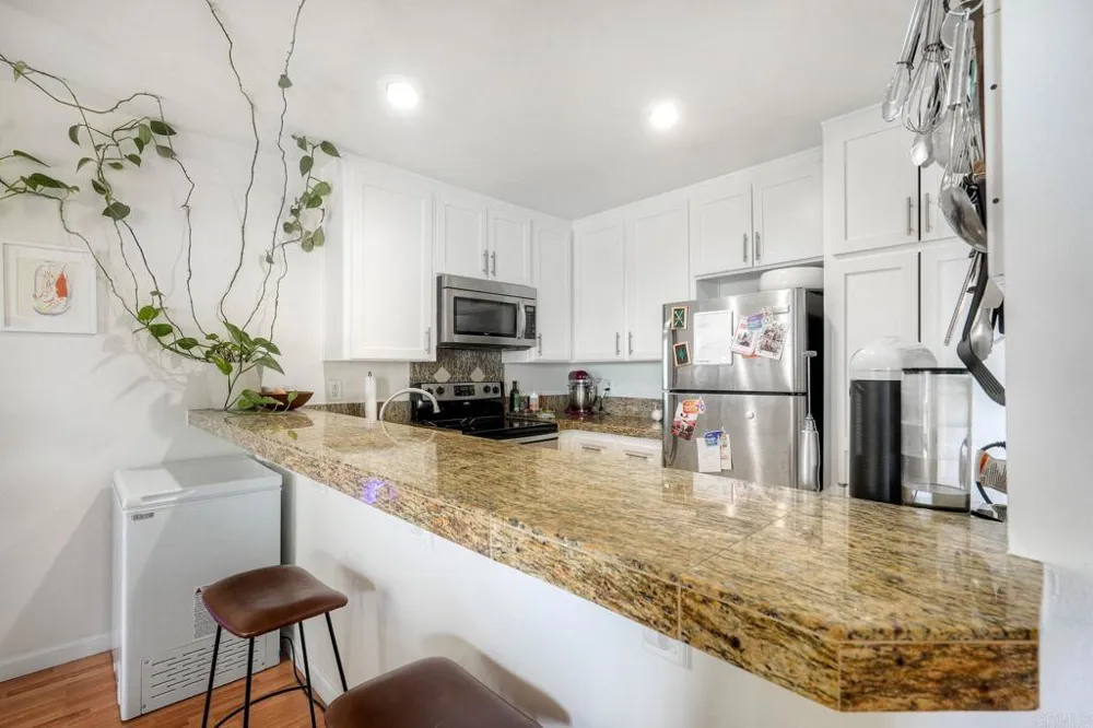 2251 Altisma Way Carlsbad, CA 92009