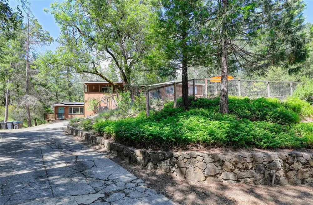 9712 Harrington Flat Kelseyville, CA 95451